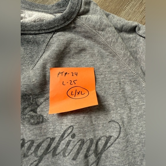 Yuengling Beer Sweatshirt Pullover Crewneck Gray Comfy Size L XL Unisex - Picture 5 of 8